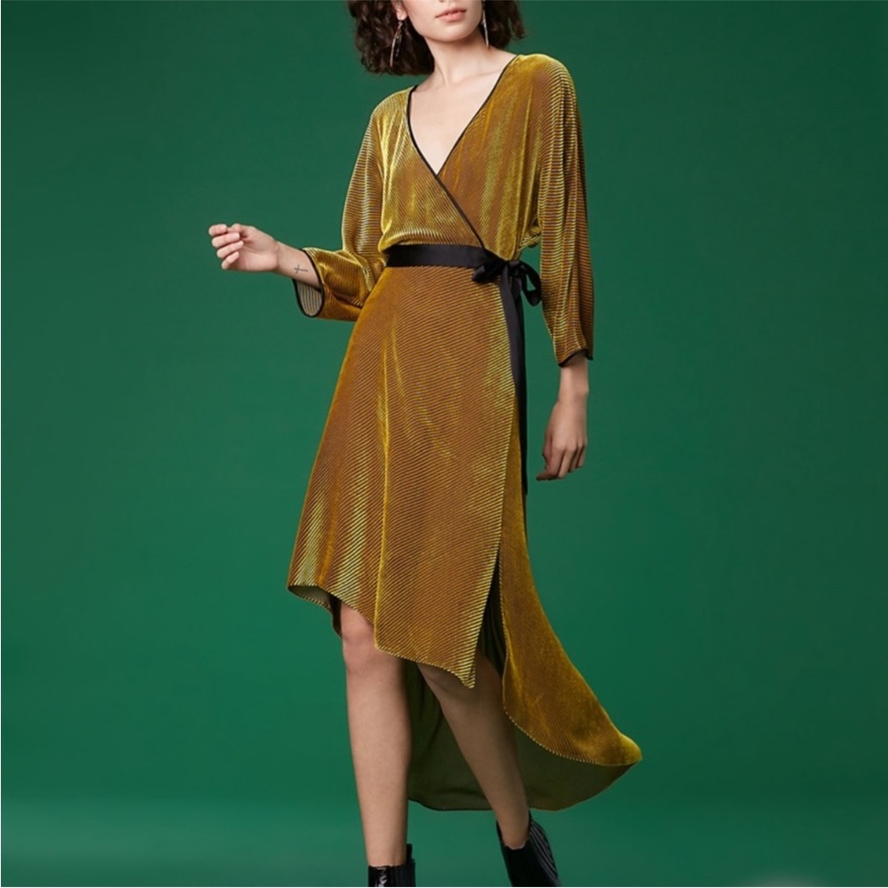 Diane Von Furstenberg DVF Velvet Eloise Golib Wrap Yellow Midi Dress XS - Picture 1 of 9